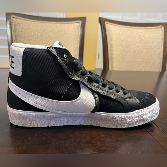 New Nike Zoom Blazer Mid SB Premium Black White Sneaker Shoes Size US 10 - Picture 8 of 13